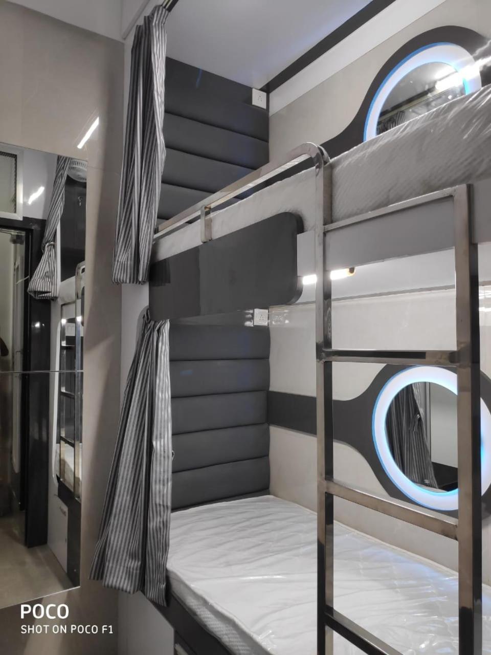 Ocean Dormitory Bombaim Exterior foto