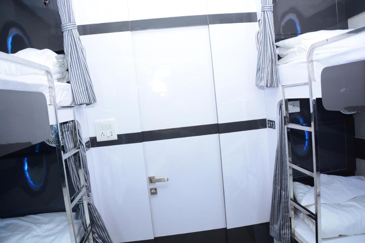 Ocean Dormitory Bombaim Exterior foto