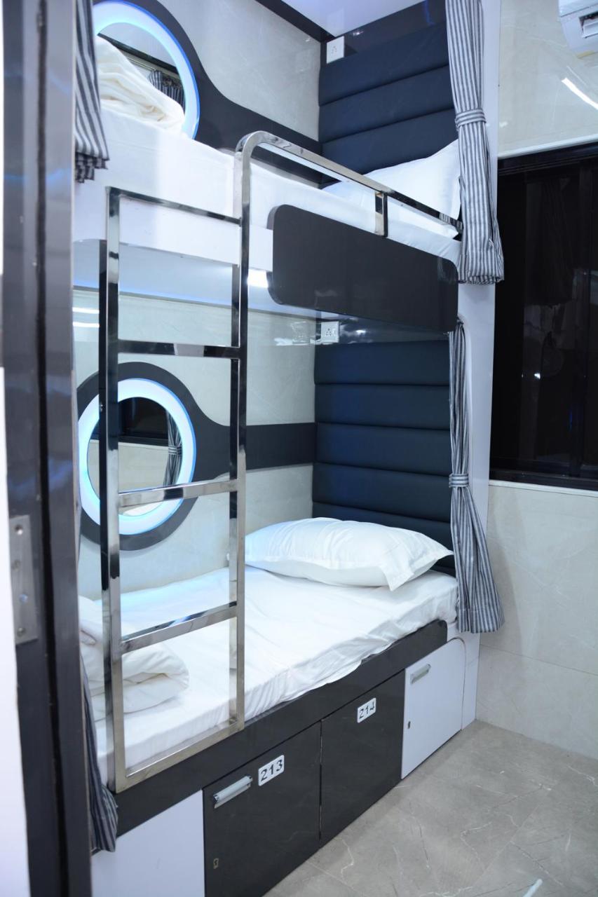 Ocean Dormitory Bombaim Exterior foto