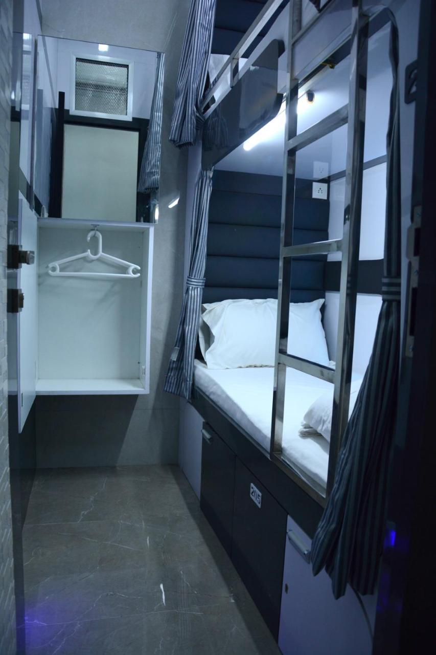 Ocean Dormitory Bombaim Exterior foto