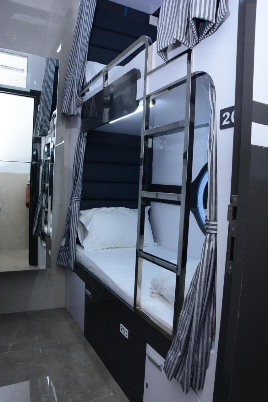 Ocean Dormitory Bombaim Exterior foto