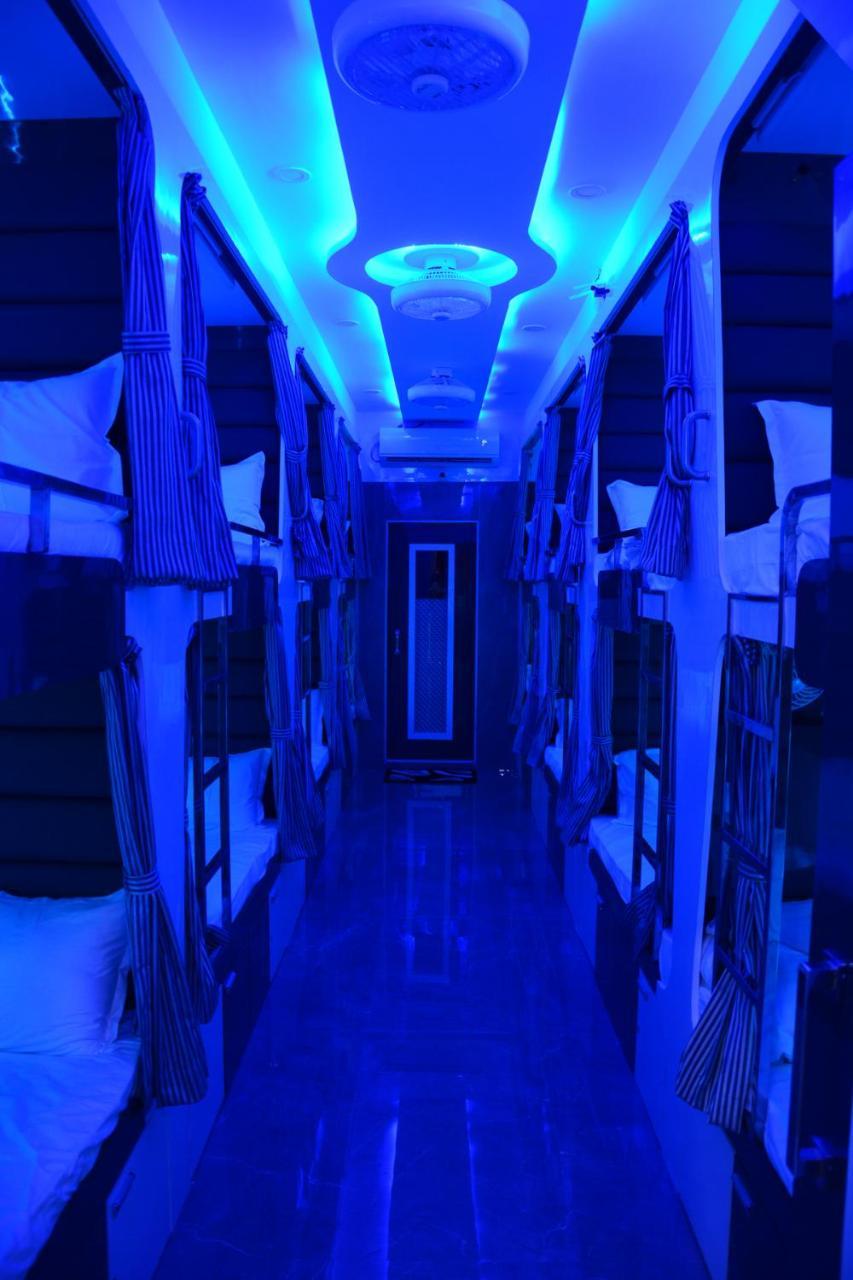 Ocean Dormitory Bombaim Exterior foto