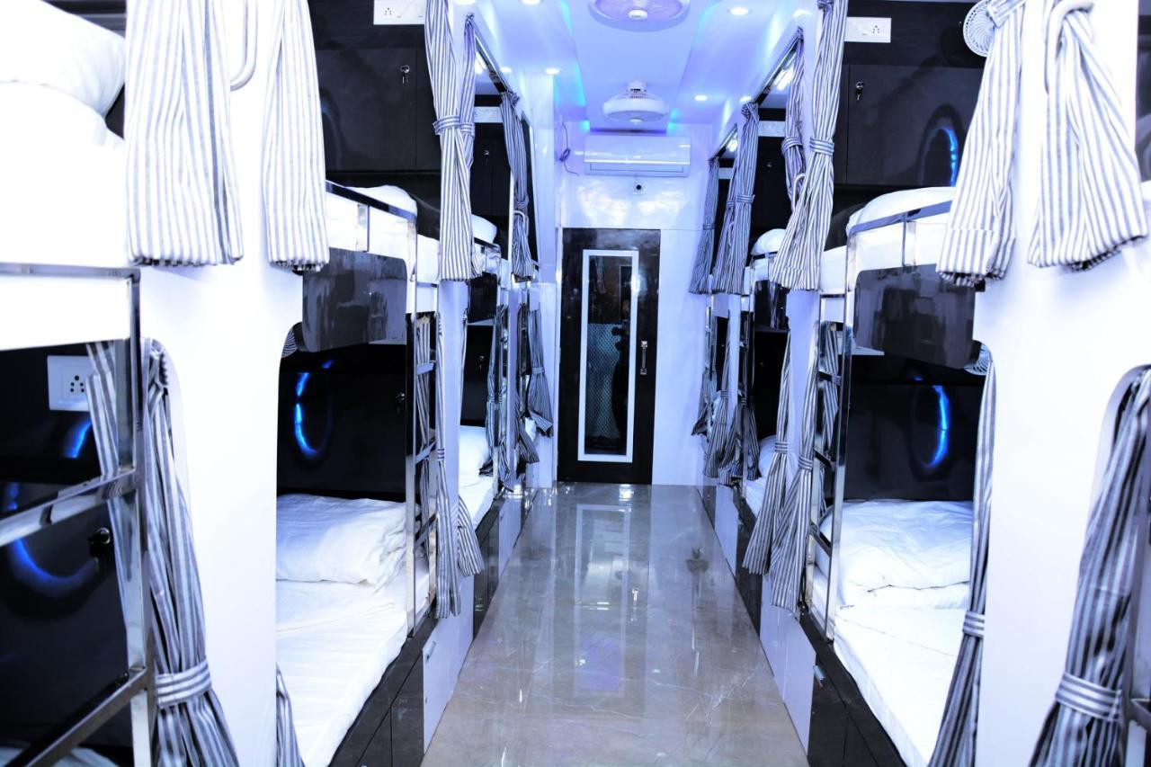 Ocean Dormitory Bombaim Exterior foto