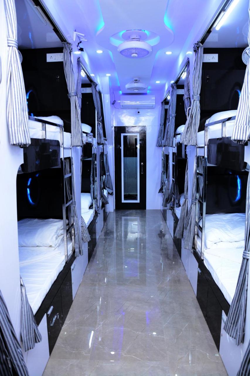 Ocean Dormitory Bombaim Exterior foto